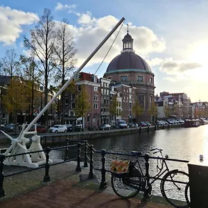 Canal View 2*, Amsterdam Nederland